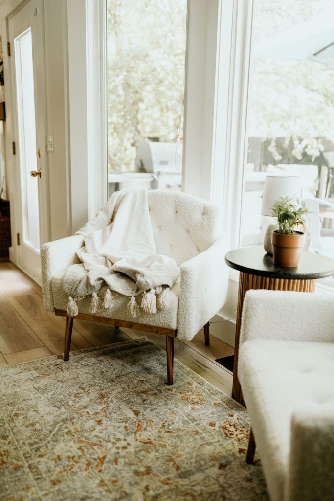 Sitting area for Family Room Ideas with TV and Fireplace